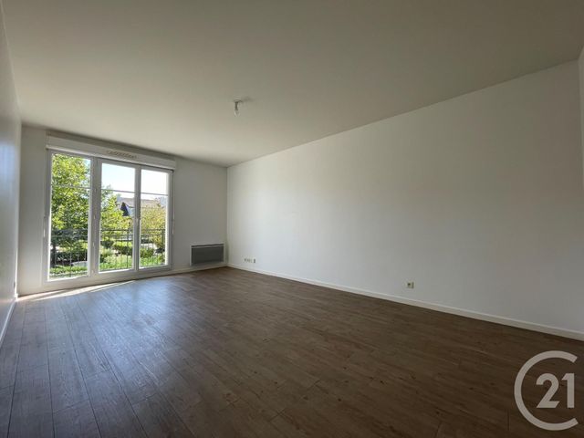 Appartement F3 à vendre - 3 pièces - 66.38 m2 - LES ESSARTS LE ROI - 78 - ILE-DE-FRANCE - Century 21 Terre Du Roi